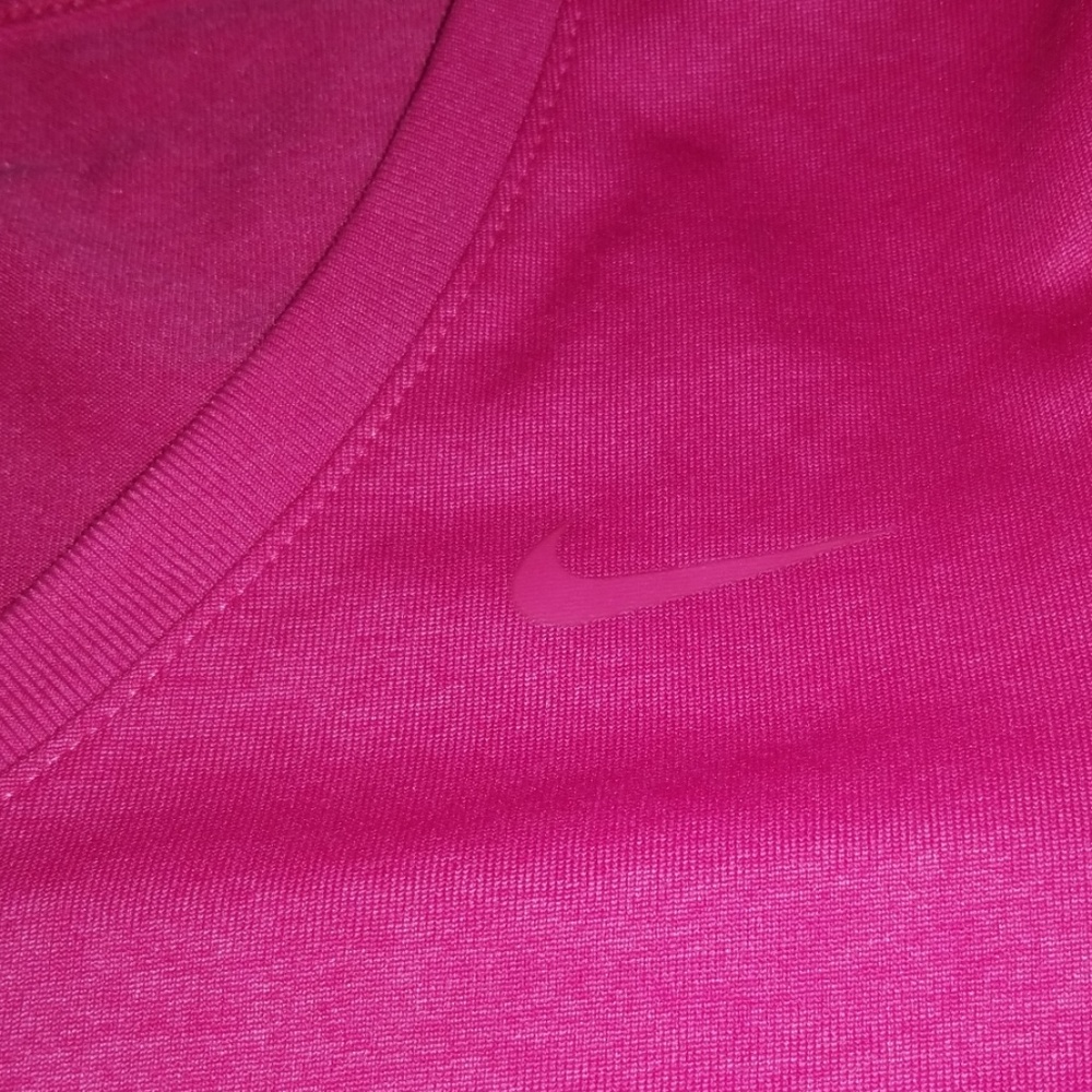 Nike tee - Picture 2 of 3